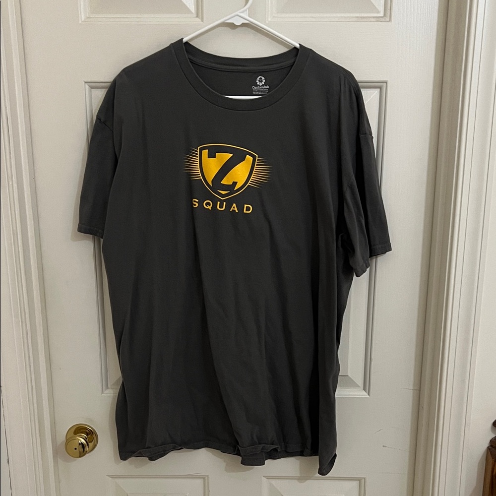 CustomInk Gray Z Squad T-shirt Size XL